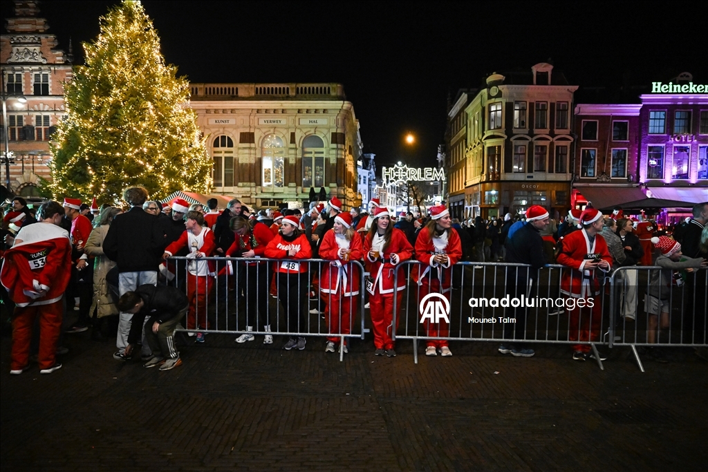 В рамках мероприятия SantaRun в Нидерландах состоялся сбор средств на борьбу с детской бедностью