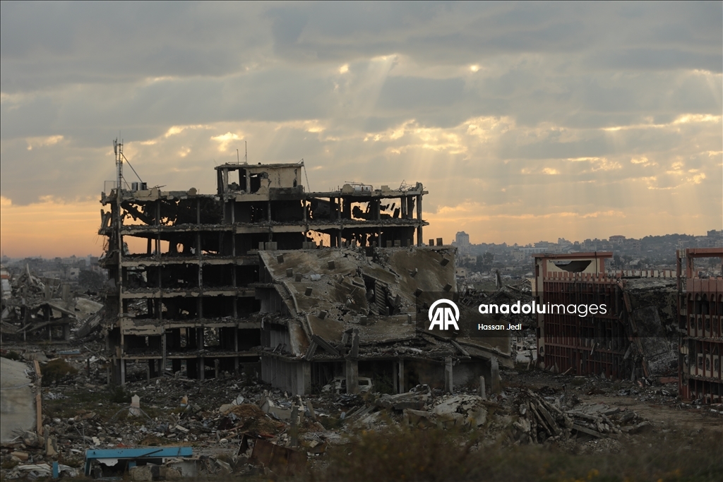 Gazze'de Nusayrat Mülteci Kampı’nda yıkımın gölgesinde günlük yaşam