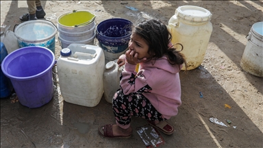 Gazze’de çadır kamplarında içme suyu krizi devam ediyor