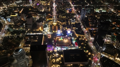 Подготовка к Новому году в Тиране