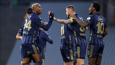 Fenerbahçe, ikas Eyüpspor'u mağlup etti