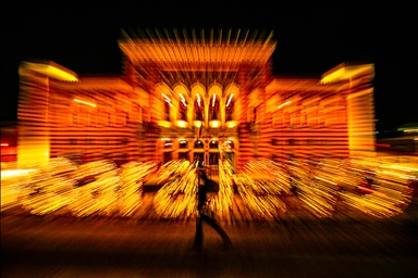 Osvijetljeni sarajevski mostovi daju posebnu draž prazničnoj atmosferi