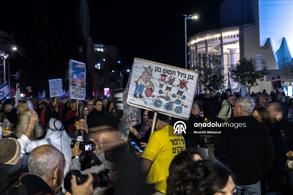 В Тель-Авиве прошла масштабная антиправительственная акция