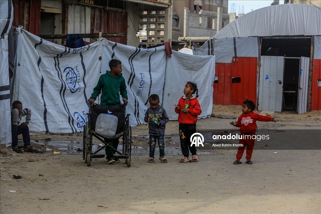 Gazze’de yıkıntılar arasında günlük yaşam
