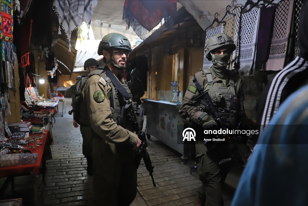 Армия Израиля задержала палестинцев на оккупированном Западном берегу