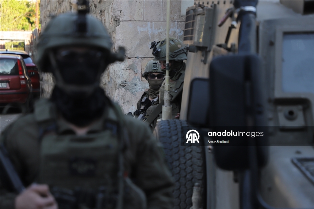 Армия Израиля задержала палестинцев на оккупированном Западном берегу