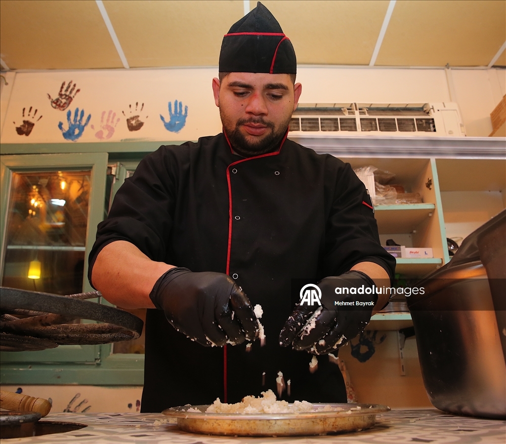 سرها بجبنها.. كنافة أنطاكيا التركية بصدارة أفضل حلويات العالم