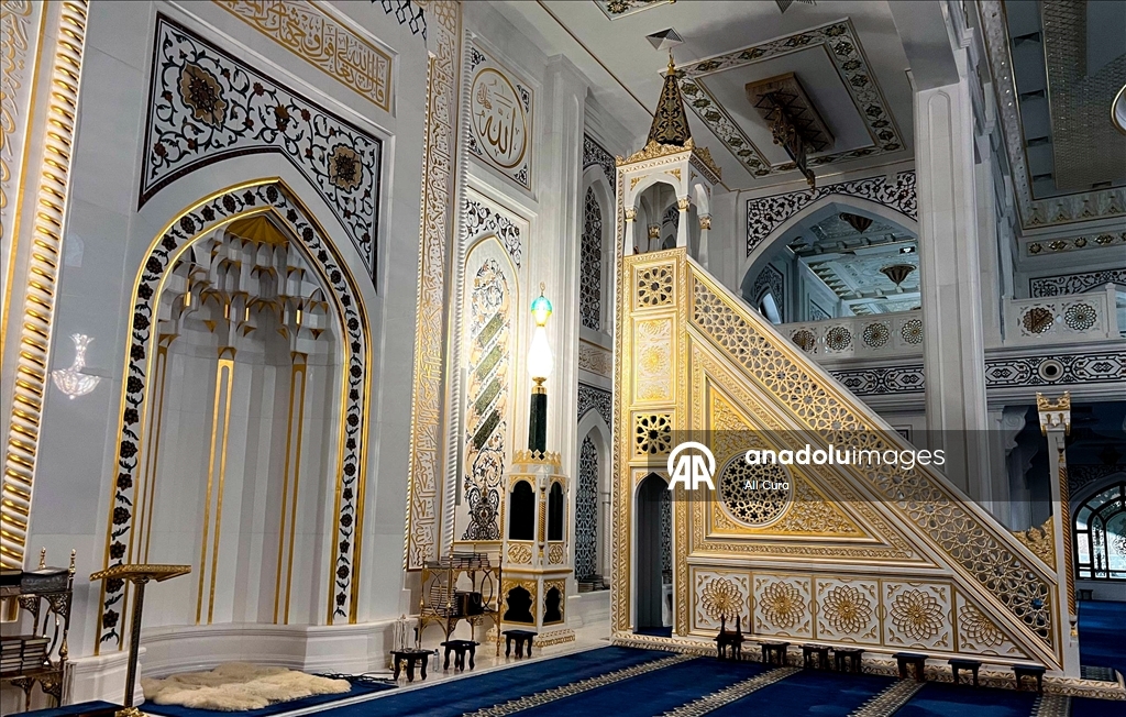 بتميزه المعماري.. مسجد "فخر المسلمين" في روسيا يجذب اهتمام الزوار