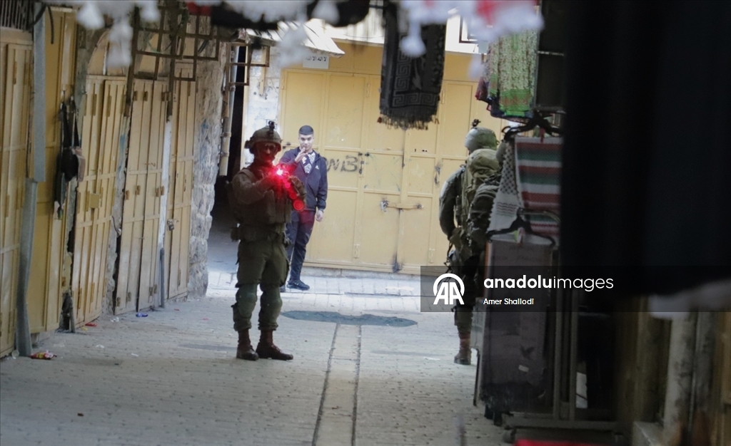 Армия Израиля задержала палестинцев на оккупированном Западном берегу