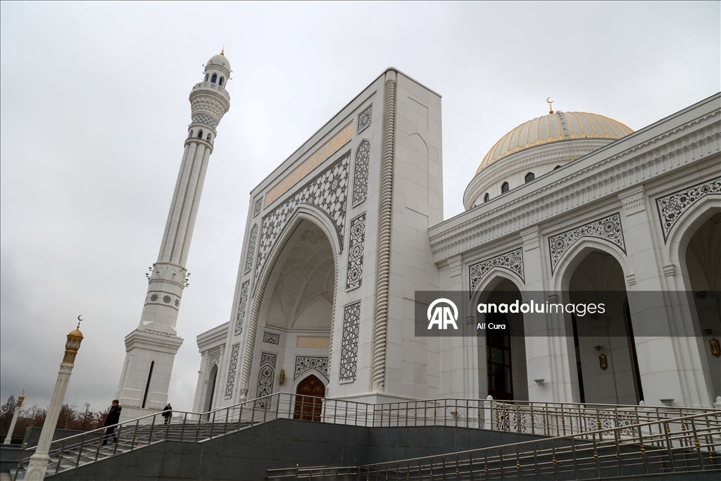 بتميزه المعماري.. مسجد "فخر المسلمين" في روسيا يجذب اهتمام الزوار