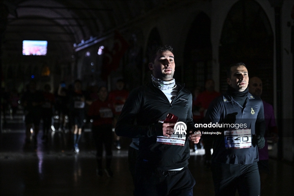 Yılın en uzun gecesinde Kapalı Çarşı'da yarıştılar