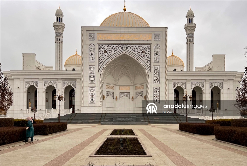 بتميزه المعماري.. مسجد "فخر المسلمين" في روسيا يجذب اهتمام الزوار