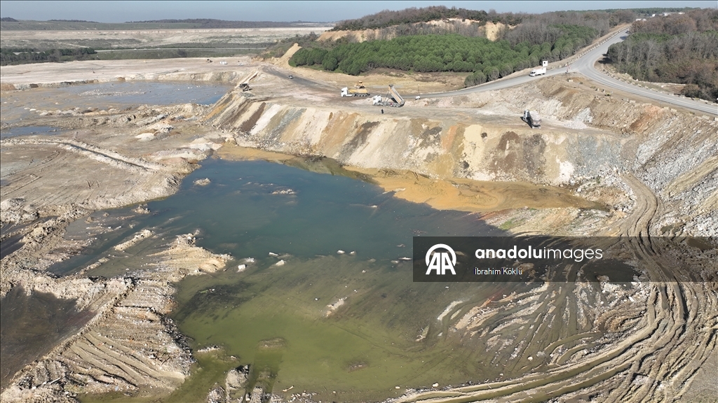 Uzmanlardan Arnavutköy'deki Mavi Göl için "korunabilirdi" eleştirisi