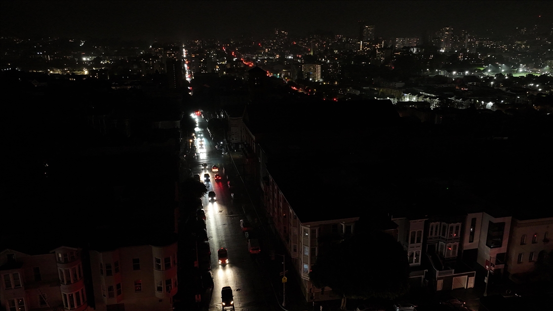 San Francisco'da büyük elektrik kesintisi