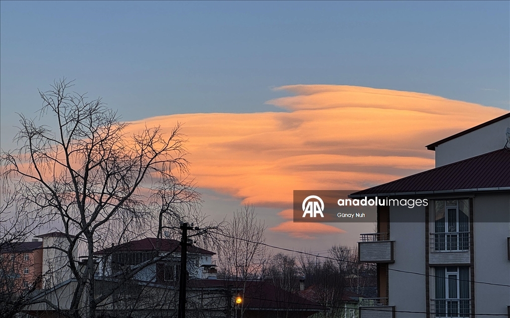 Ardahan'da mercek bulutları görüldü