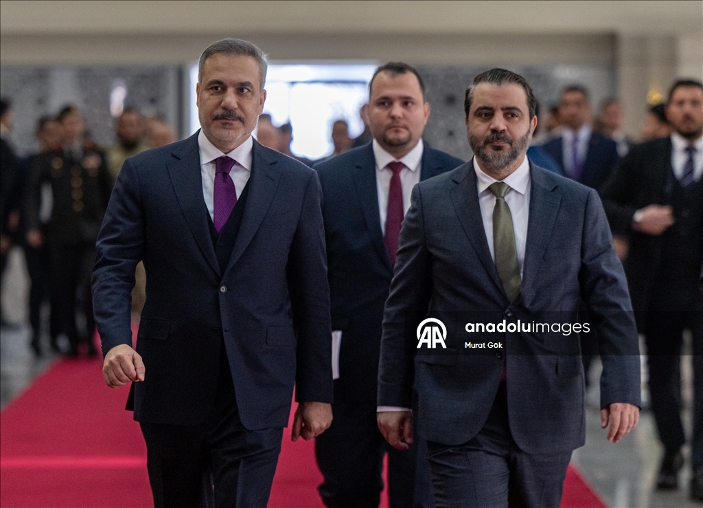 Глава МИД Турции Фидан находится с визитом в Сирии