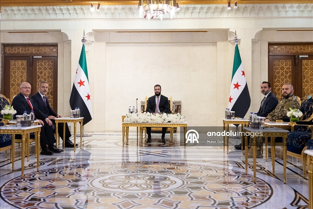 Глава МИД Турции Фидан находится с визитом в Сирии