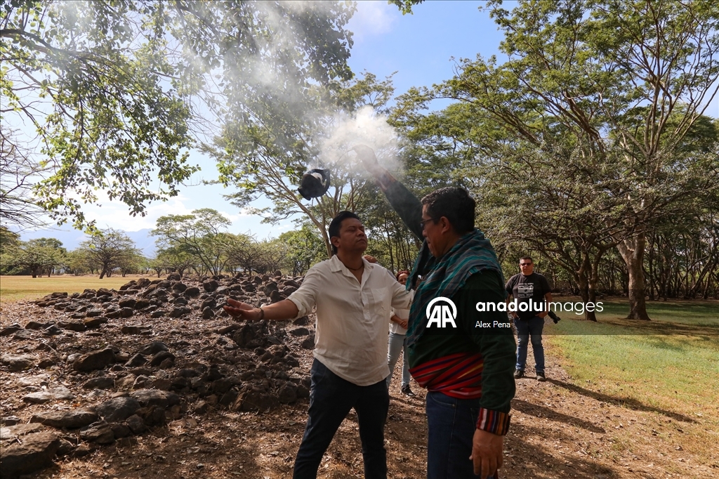 Mayan ceremony to celebrate the winter solstice in El Salvador
