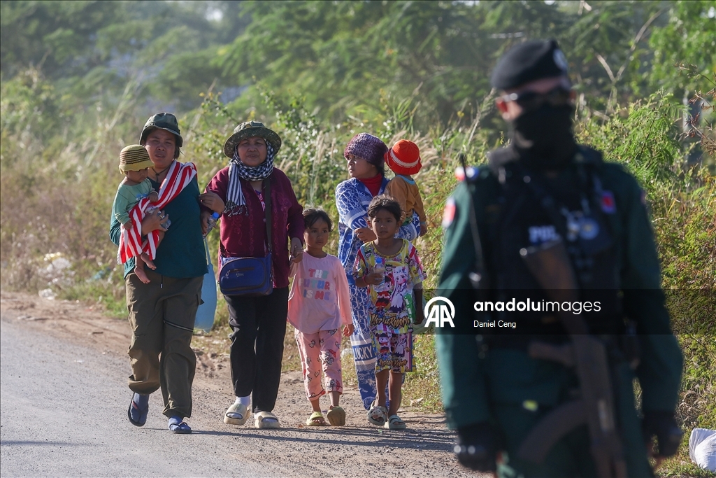 Столкновения между Таиландом и Камбоджей продолжаются, несмотря на встречу АСЕАН