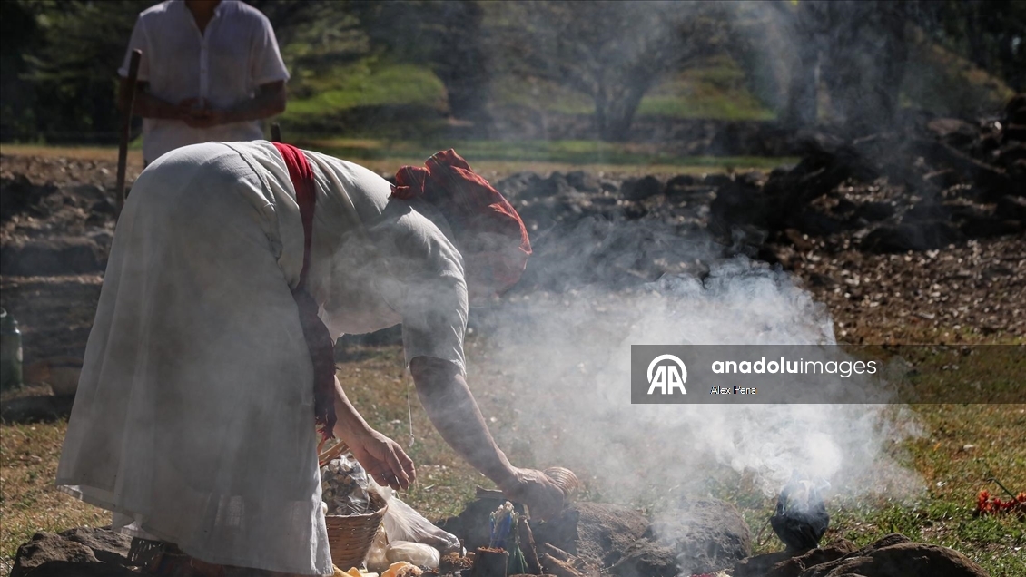 Mayan ceremony to celebrate the winter solstice in El Salvador