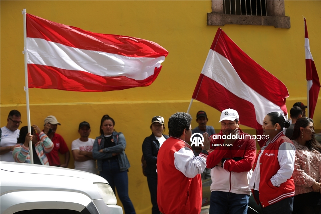 Члены Либеральной партии Гондураса провели акцию протеста у Национального избирательного совета