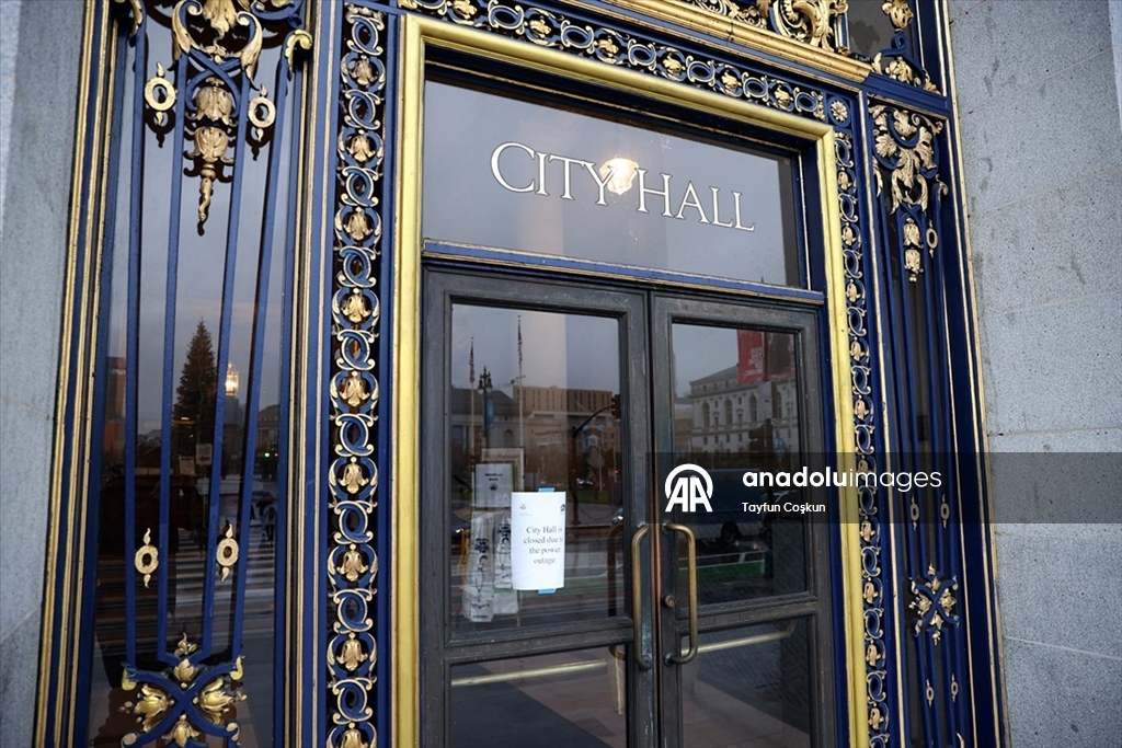 California’da etkili olan Atmosferik Nehir ile birlikte şiddetli yağışlar hayatı olumsuz etkiliyor