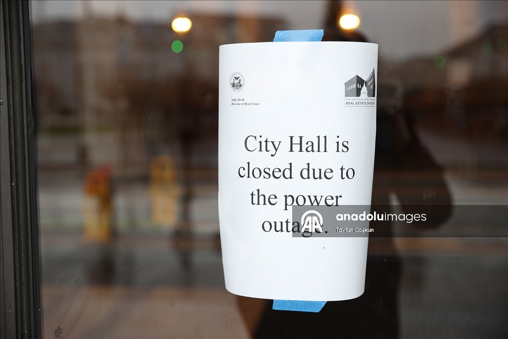 Мощные ливни, вызванные атмосферной рекой, негативно сказываются на повседневной жизни в Калифорнии