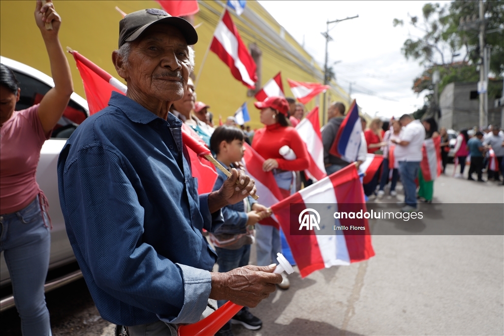 Члены Либеральной партии Гондураса провели акцию протеста у Национального избирательного совета