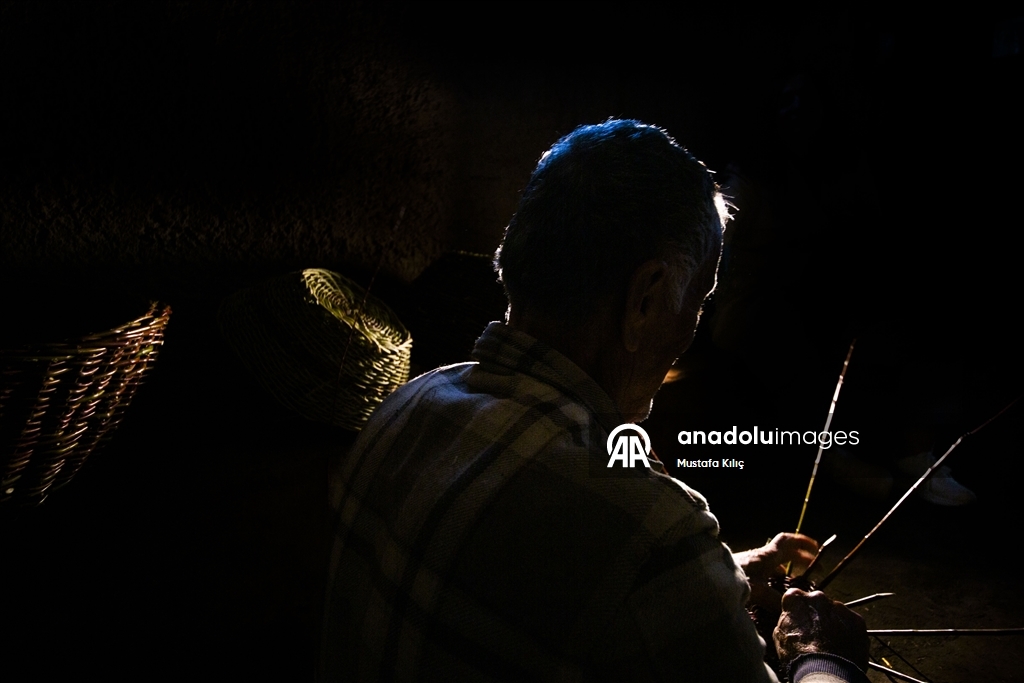 Mardin’de sepet ustası Halil Aşar, baba mesleğini yaşatıyor