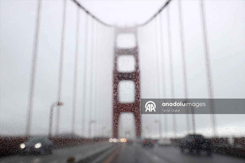 California’da etkili olan Atmosferik Nehir ile birlikte şiddetli yağışlar hayatı olumsuz etkiliyor