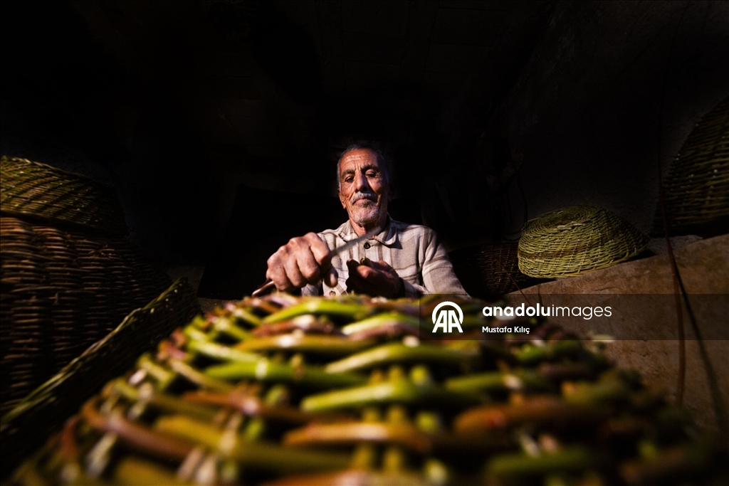 Mardin’de sepet ustası Halil Aşar, baba mesleğini yaşatıyor