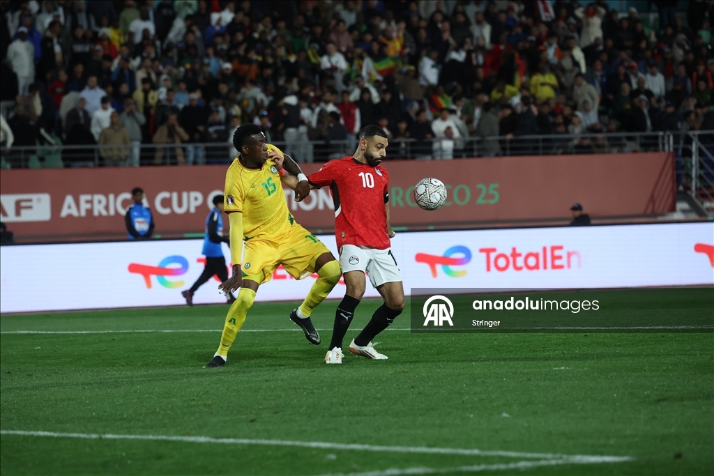 قدم.. محمد صلاح يمنح مصر انتصارا متأخرا على زيمبابوي