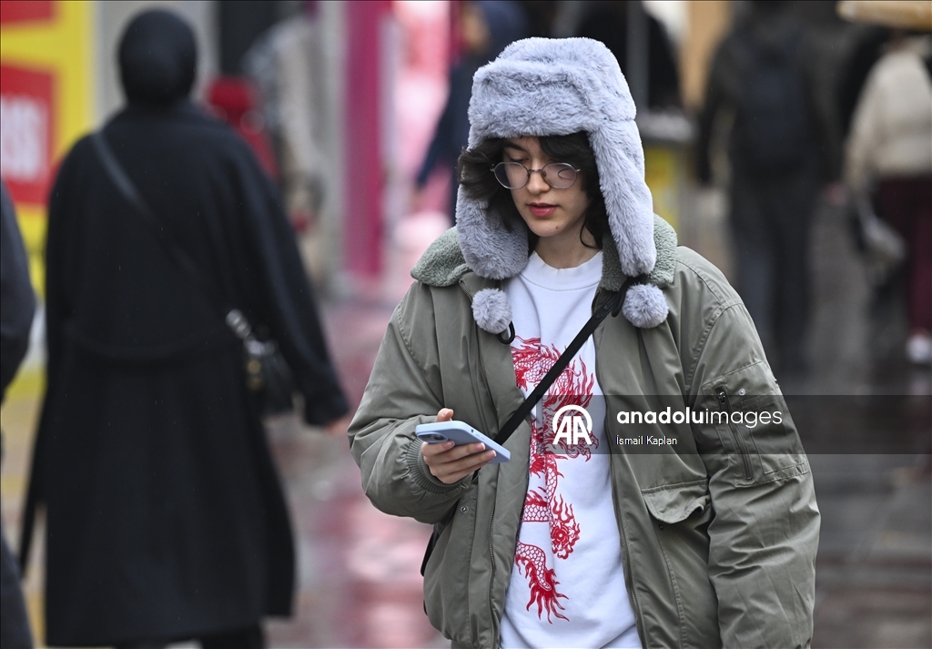 Ankara'da soğuk ve yağmurlu hava