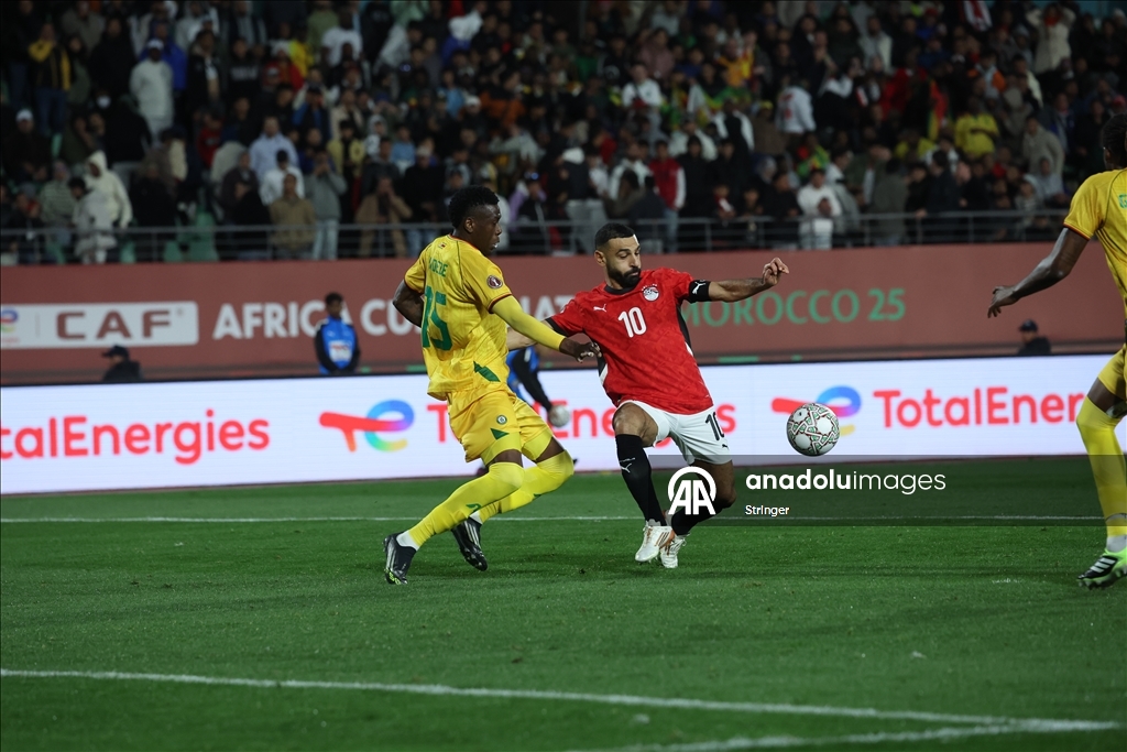 قدم.. محمد صلاح يمنح مصر انتصارا متأخرا على زيمبابوي