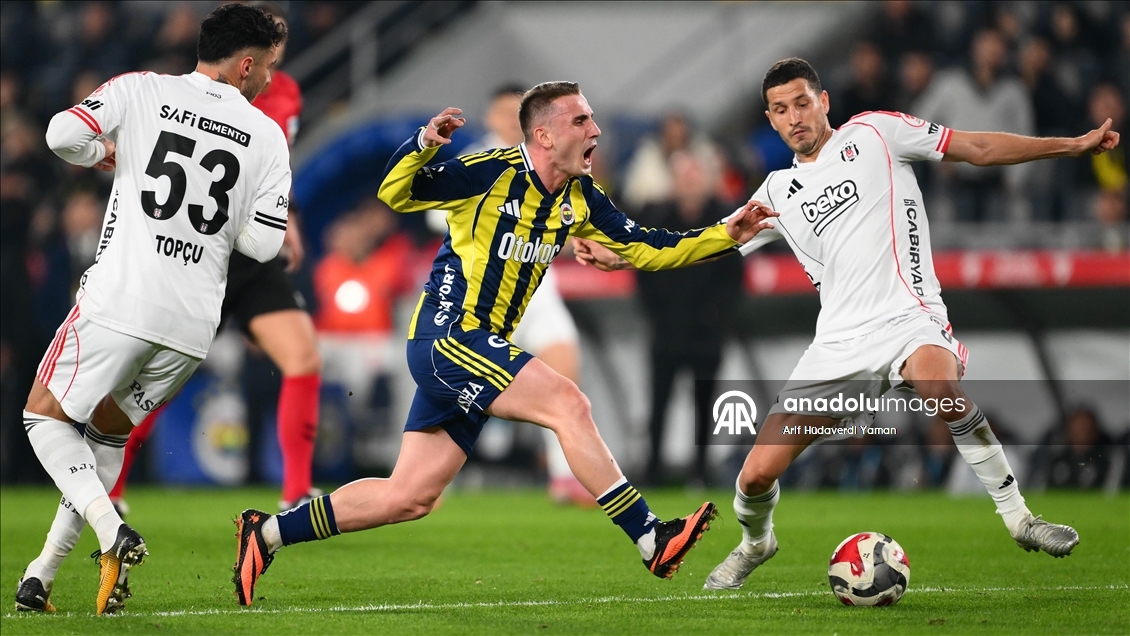Beşiktaş, Fenerbahçe'yi deplasmanda mağlup etti
