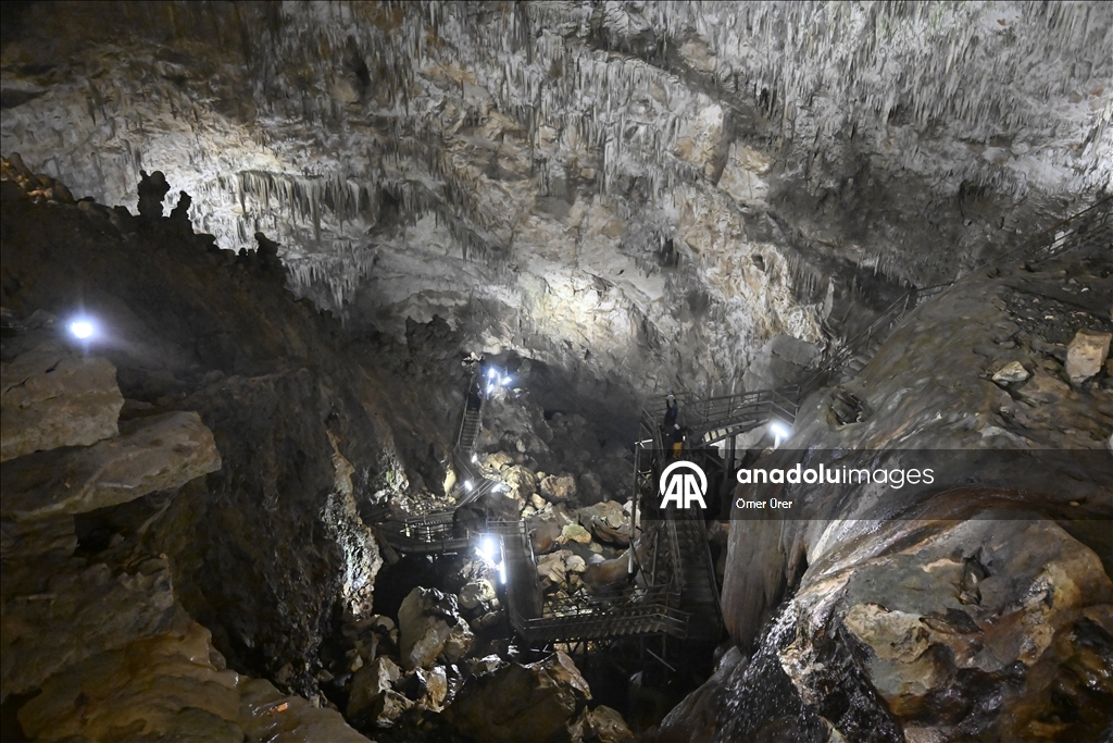 "يغليجا" التركية.. مغارات وشلالات تجذب عشاق الطبيعة بكل الفصول