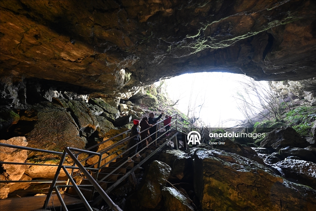 "يغليجا" التركية.. مغارات وشلالات تجذب عشاق الطبيعة بكل الفصول