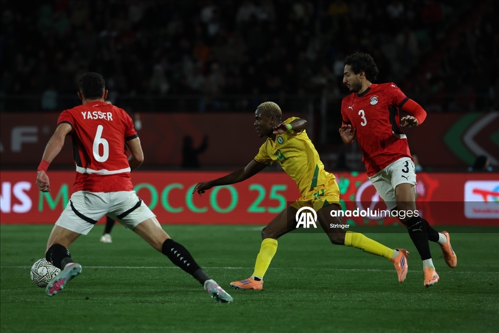 قدم.. محمد صلاح يمنح مصر انتصارا متأخرا على زيمبابوي