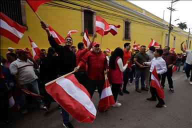 Члены Либеральной партии Гондураса провели акцию протеста у Национального избирательного совета