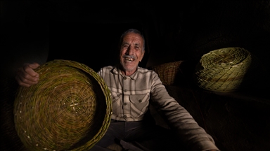 Basket weaver Halil Asar keeps family craft alive in Mardin
