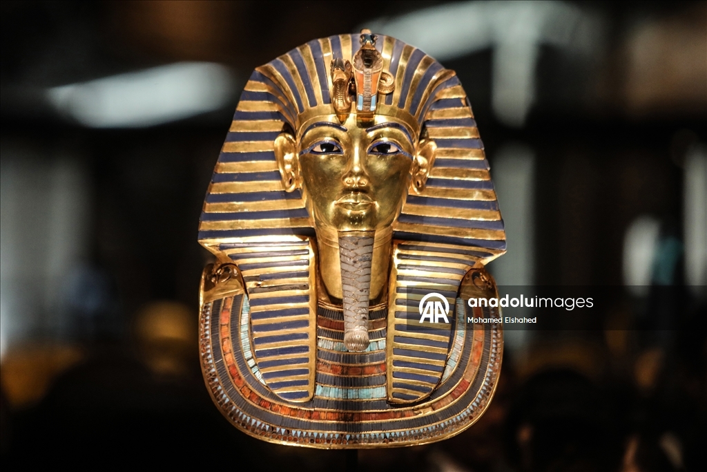 Antik çağa ışık tutan Büyük Mısır Müzesi ziyaretçi akınına uğruyor