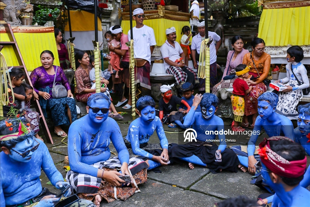 Bali'de geleneksel Ngerebeg ritüeli