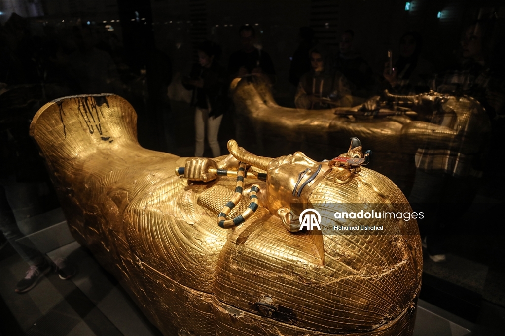 Antik çağa ışık tutan Büyük Mısır Müzesi ziyaretçi akınına uğruyor