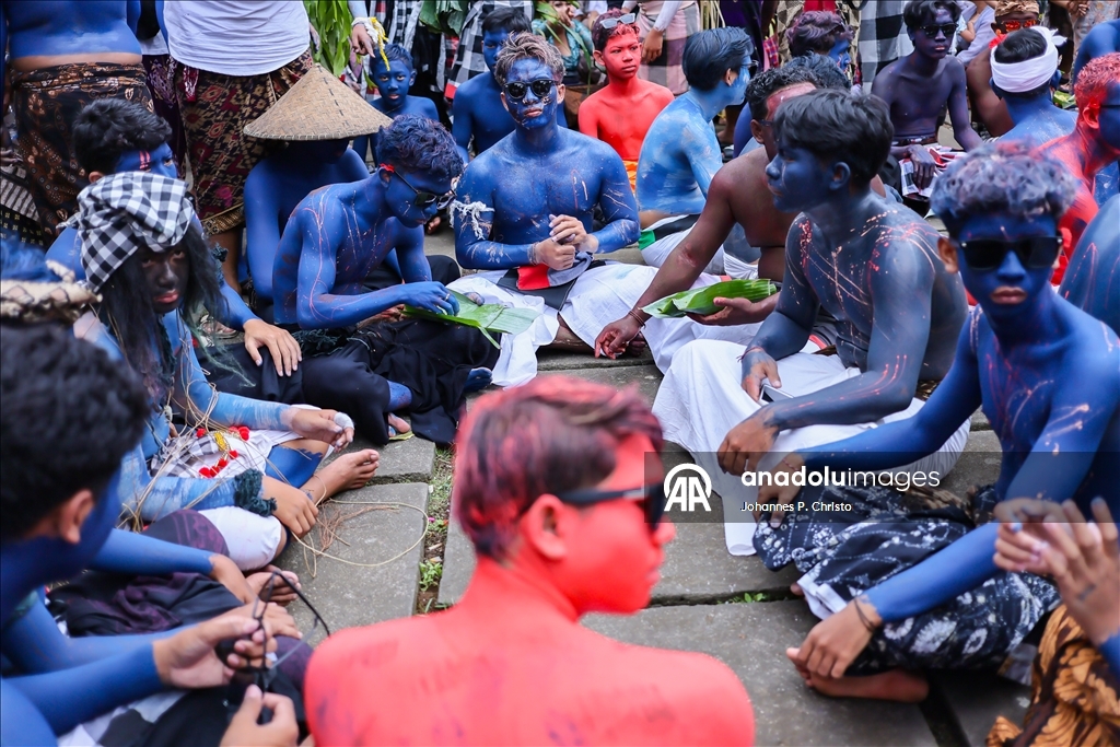 The colorful tradition of Ngerebeg in Bali