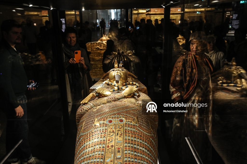 Antik çağa ışık tutan Büyük Mısır Müzesi ziyaretçi akınına uğruyor