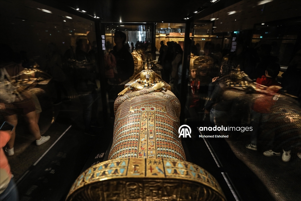 Antik çağa ışık tutan Büyük Mısır Müzesi ziyaretçi akınına uğruyor