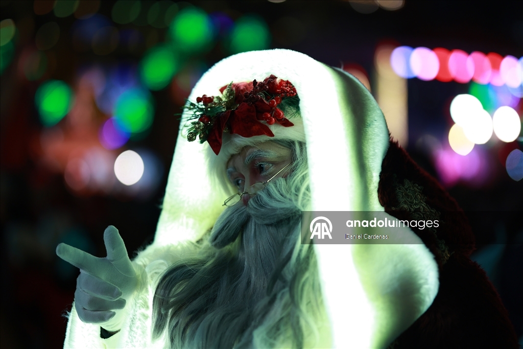 Фестиваль «Зимние огни» прошёл на площади Сокало в Мехико