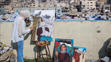 Filistinli Sare, resimleriyle Gazzelilerin verdiği mücadeleyi dünyaya duyurmayı amaçlıyor