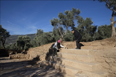 В античном городе Ниса в Турции обнаружены ступени возрастом 1800 лет