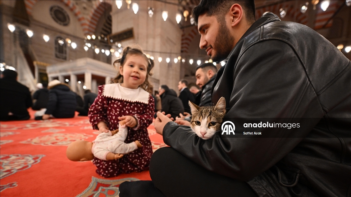 Regaip Kandili dualarla idrak edildi